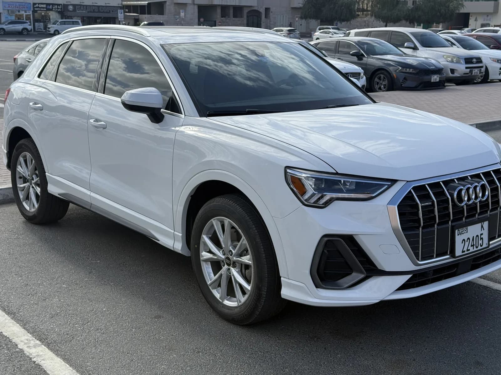 Audi Q3 S Line — alternate view